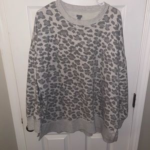 Gray cheetah print aerie pullover size XL